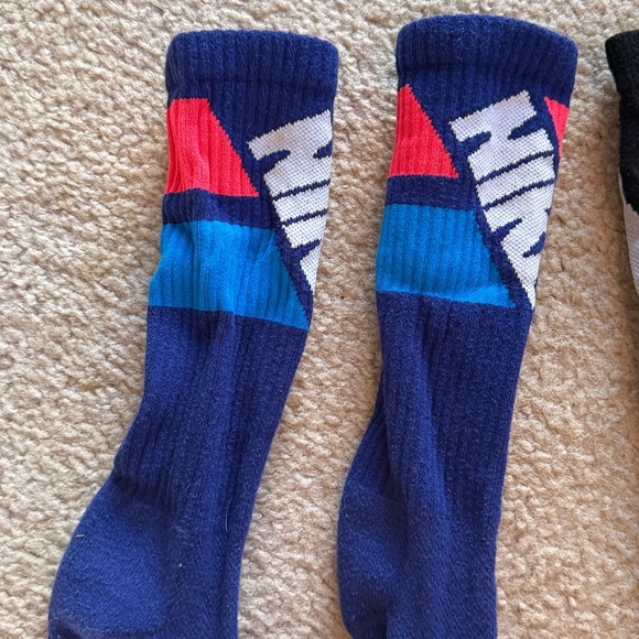 Nike Socks - Picture 2 of 7